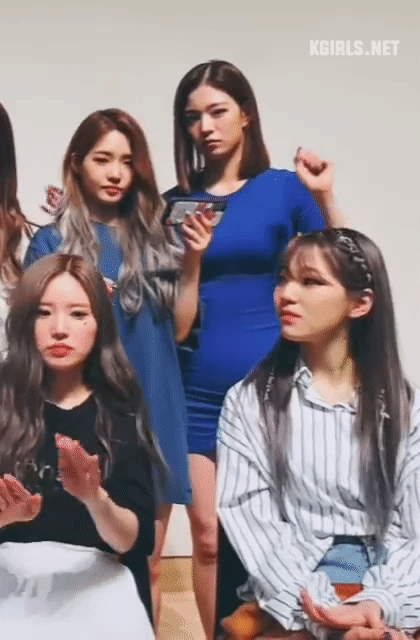 (스압)얼굴도 몸매도 이쁜 프로미스나인 이채영.jpgif | 인스티즈