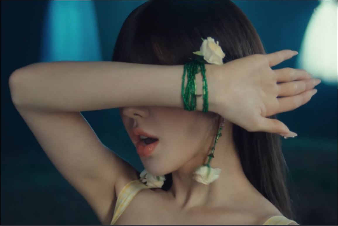 은근히 미감이 좋은 레드벨벳 Cosmic 뮤비 | 인스티즈