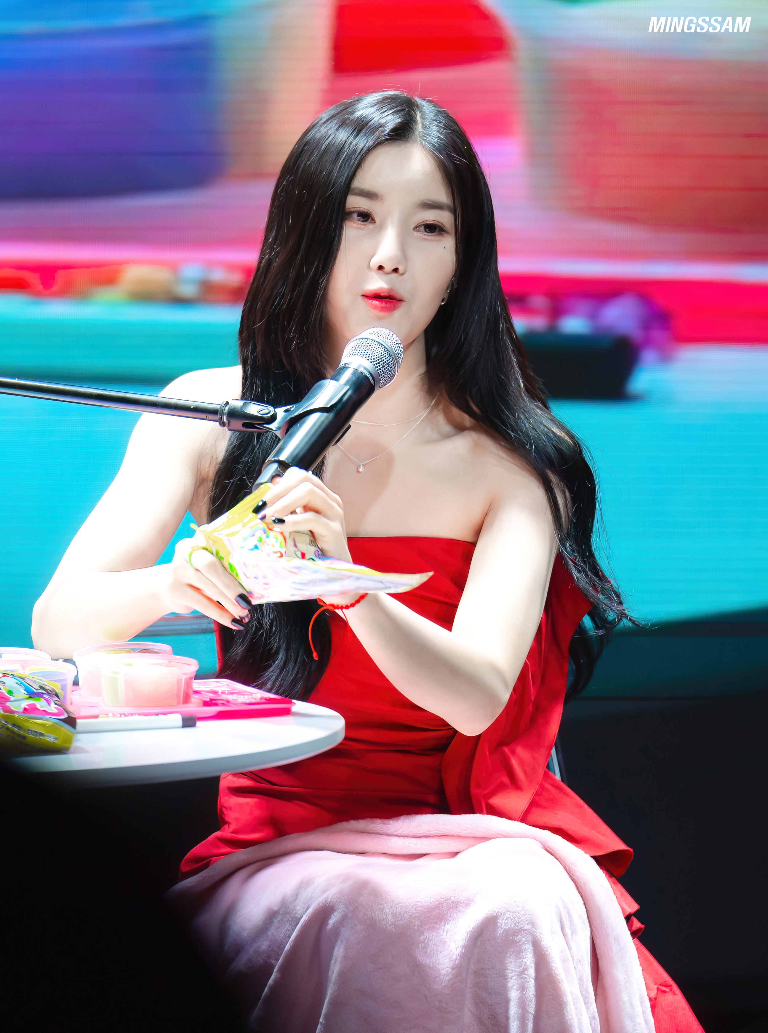 (스압)더 예뻐진 최근 권은비.jpgif | 인스티즈