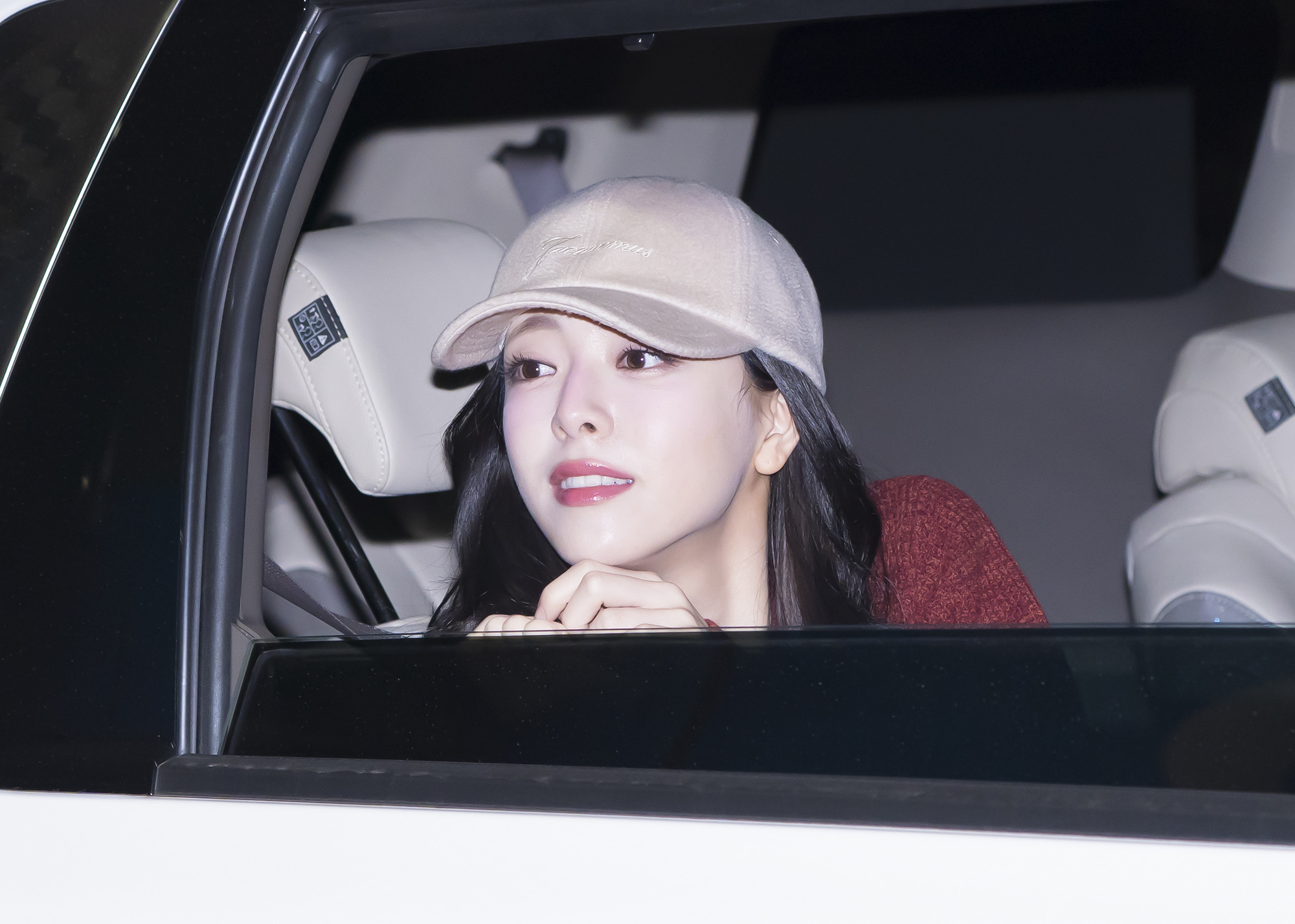 (스압)여자여자한 ITZY 유나.jpgif | 인스티즈