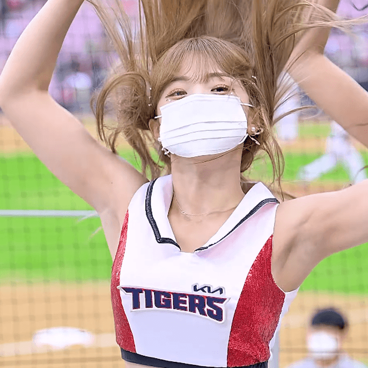 이다혜 치어리더 깔끔한 겨드랑이.gif | 인스티즈