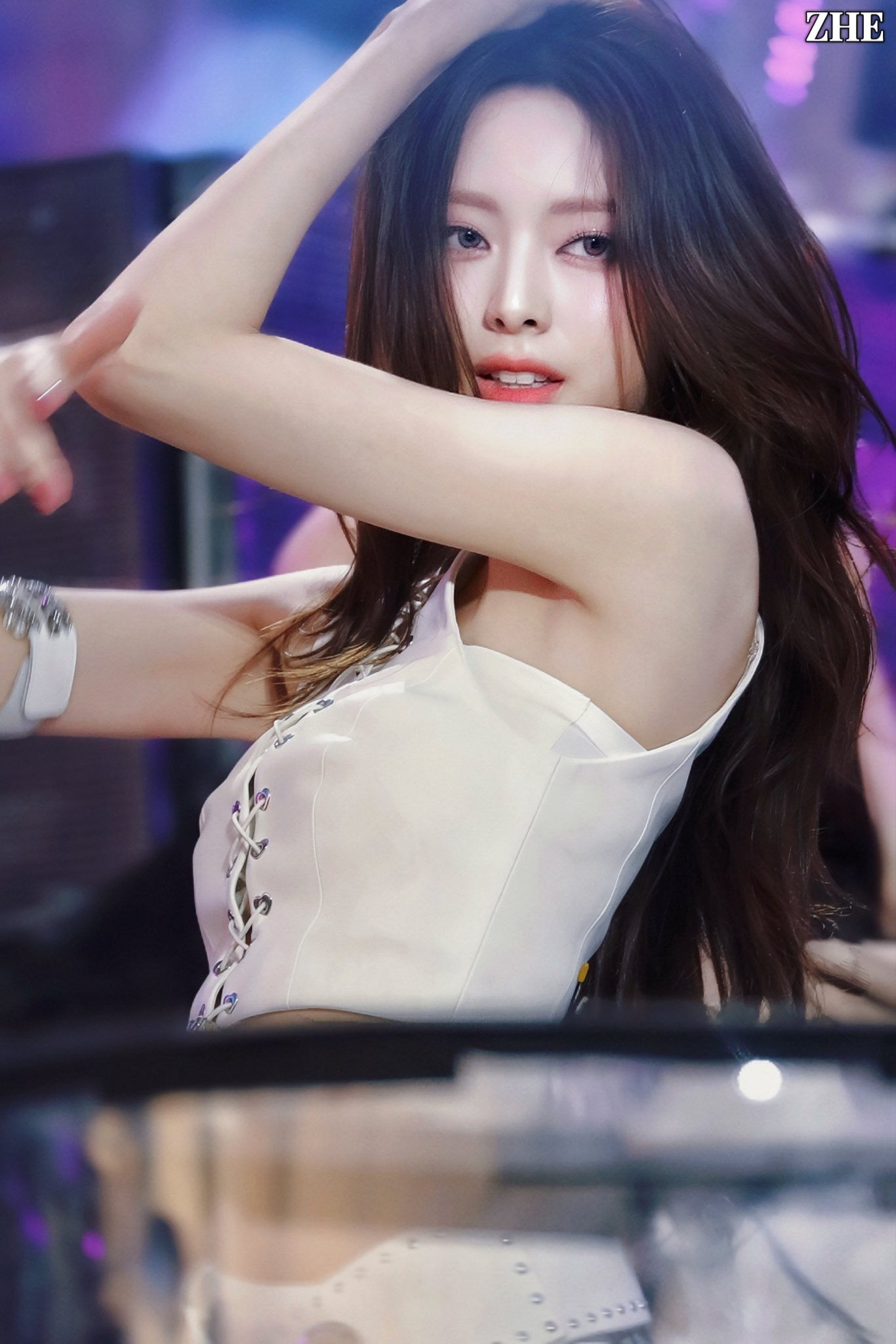 (스압)여자여자한 ITZY 유나.jpgif | 인스티즈