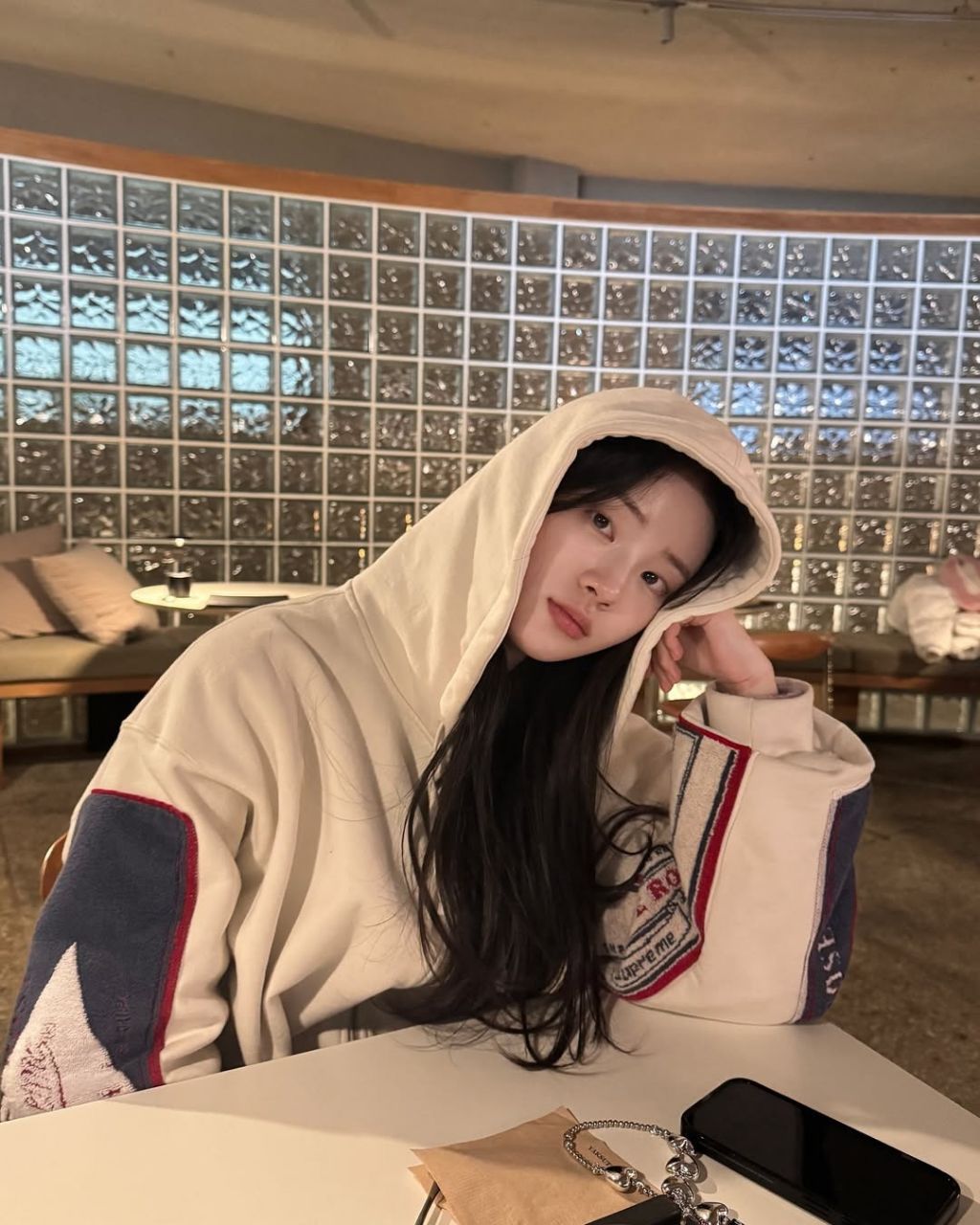 꽤 이쁘게 생긴 배우 신시아 | 인스티즈