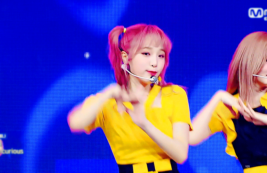 핑크색 머리가 가장 잘 어울리는 여자아이돌 걸그룹 멤버는? .gif | 인스티즈