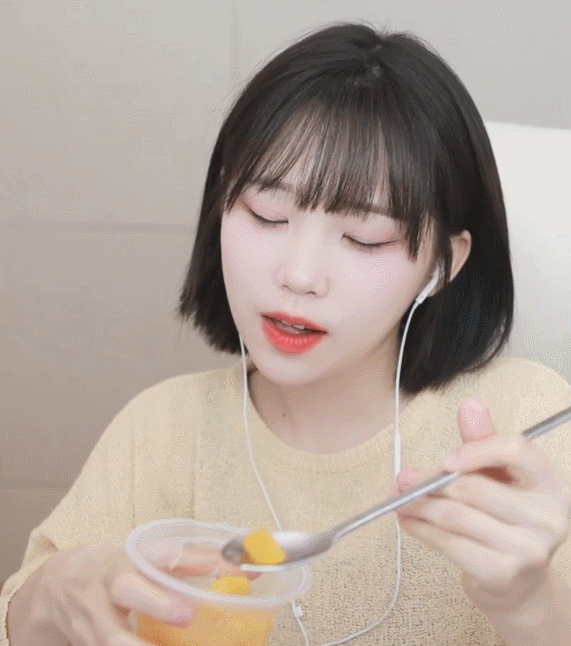 사람에 따라 귀엽다고 하는 사람도 간혹있는 우정잉 | 인스티즈