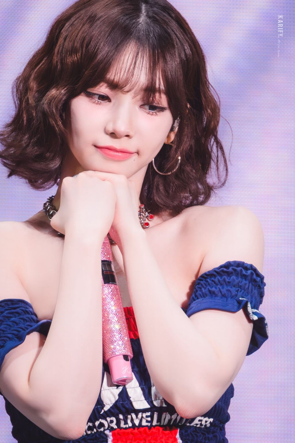 새하얀 에스파 카리나 .JPG | 인스티즈