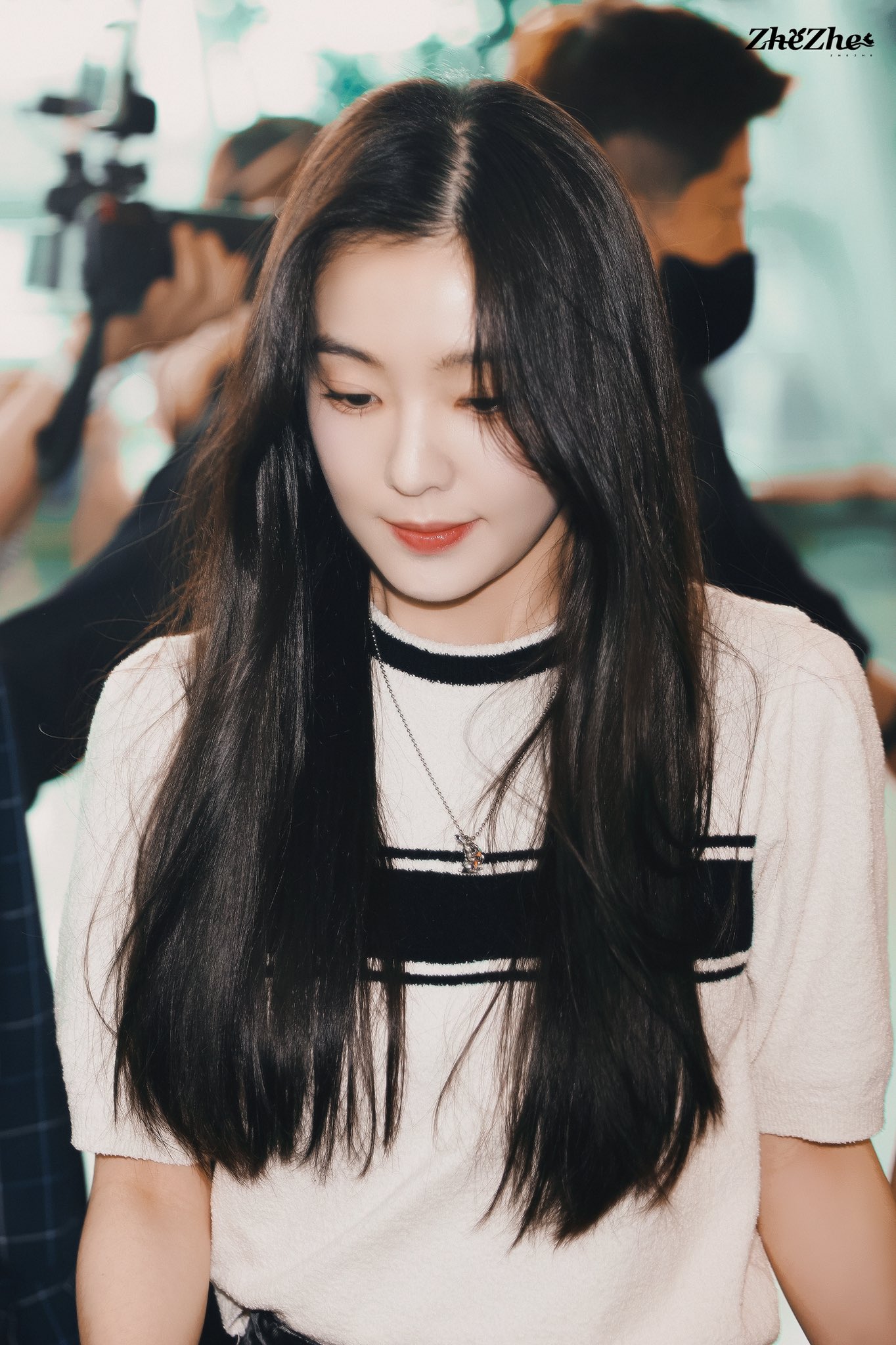 최근 공항 출국하는 아이린.jpgif | 인스티즈
