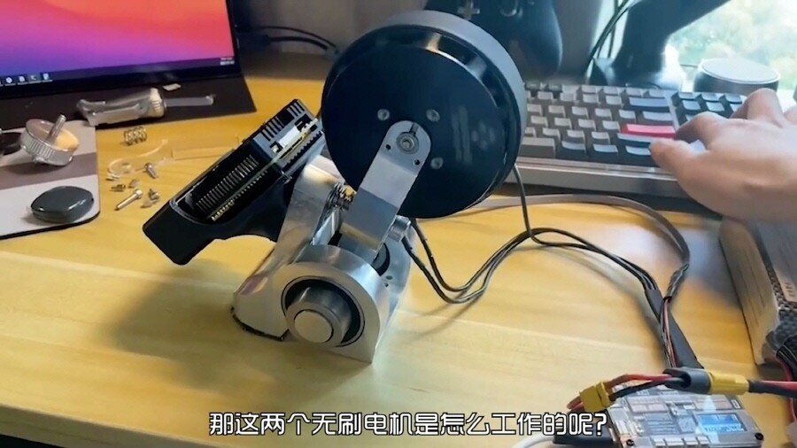 중국 공학자가 빡쳐서 만든"넘어지지 않는 자전거" | 인스티즈