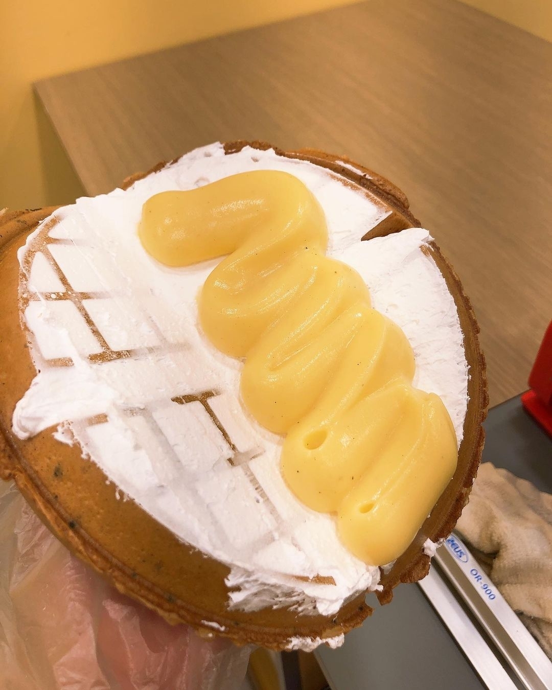 와플에 뽀얀 커스터드 크림..........jpg | 인스티즈