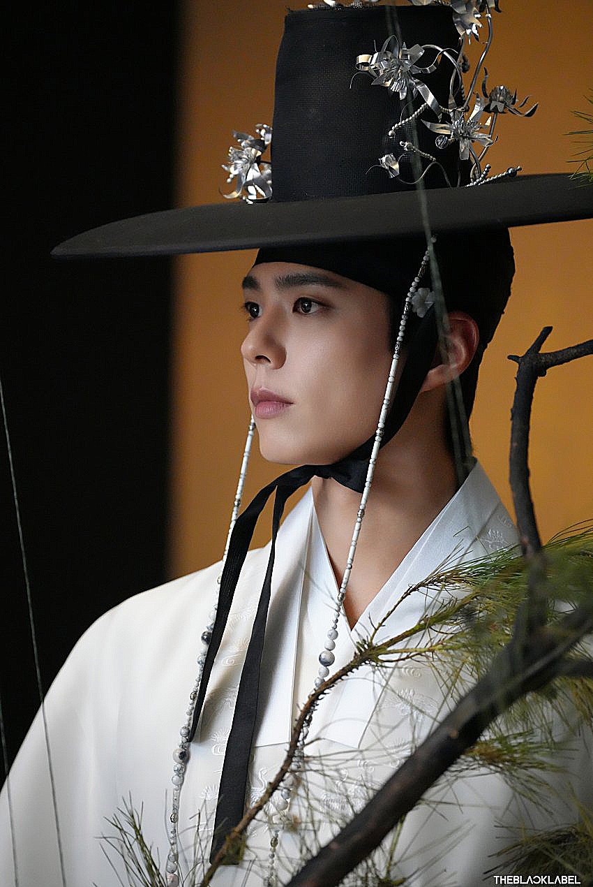 박보검 한복화보 b컷수준 | 인스티즈