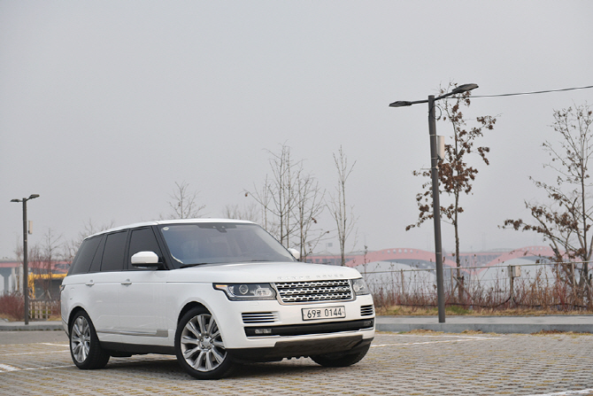 차량 자체가 고가이면서 AS 개노답인데도 꾸준히 잘 팔리는 차량 | 인스티즈