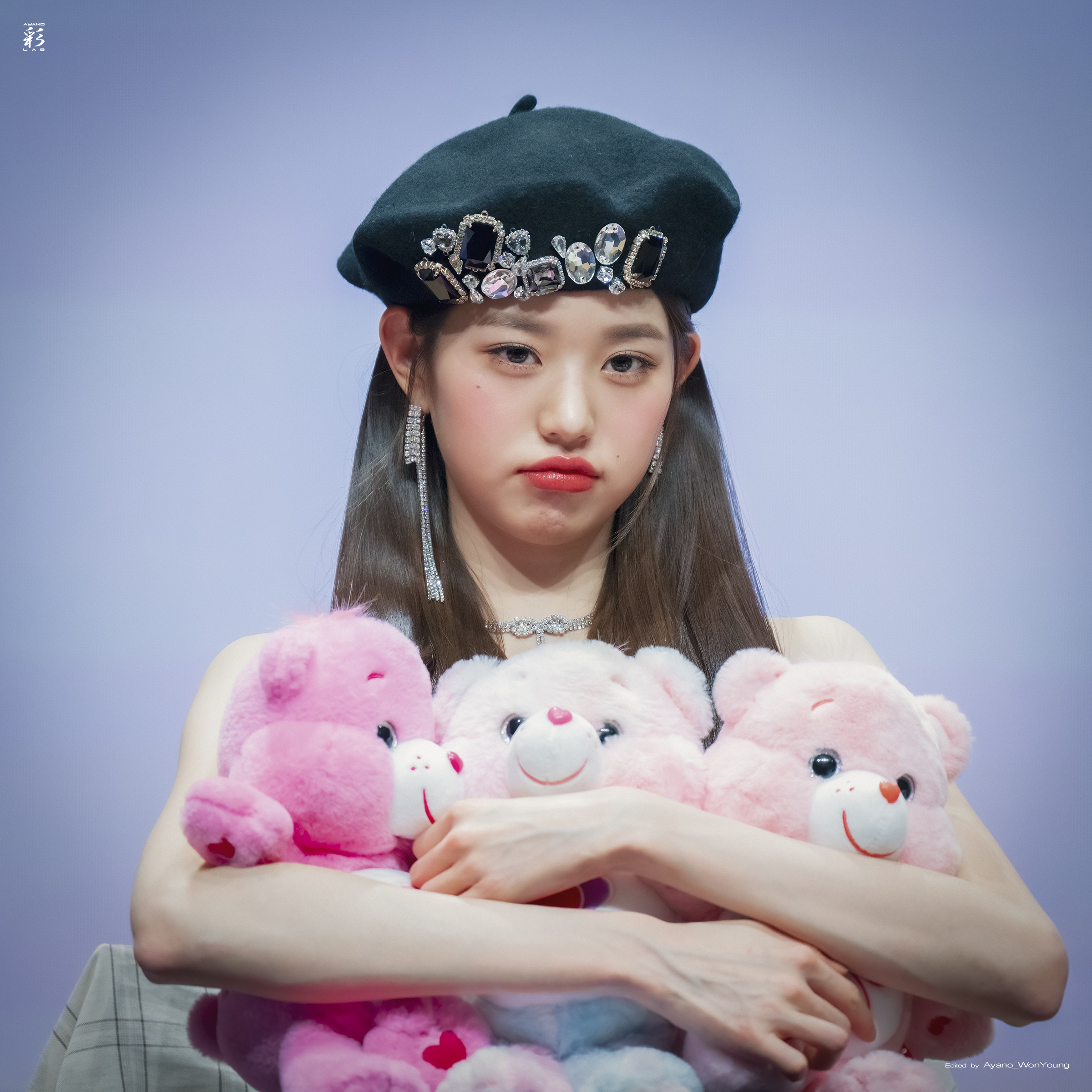 팬들 사이에서 비주얼 난리난 베레모 쓴 아이브 장원영.jpgif | 인스티즈