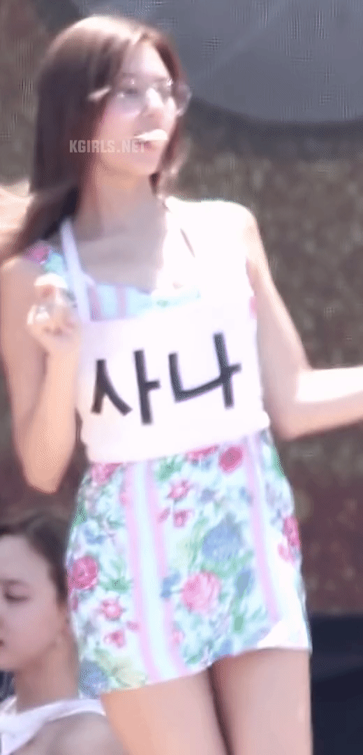 주관적인 사나 최고의 의상.gif | 인스티즈