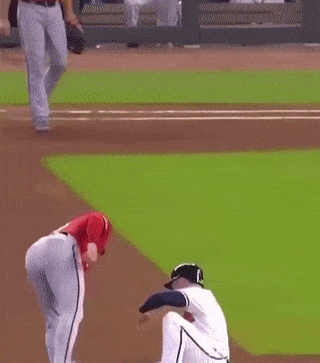 누가 봐도 친한 친구 사이.gif | 인스티즈