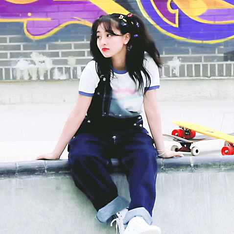 해변에서 화보 찍는 트와이스 지효 | 인스티즈