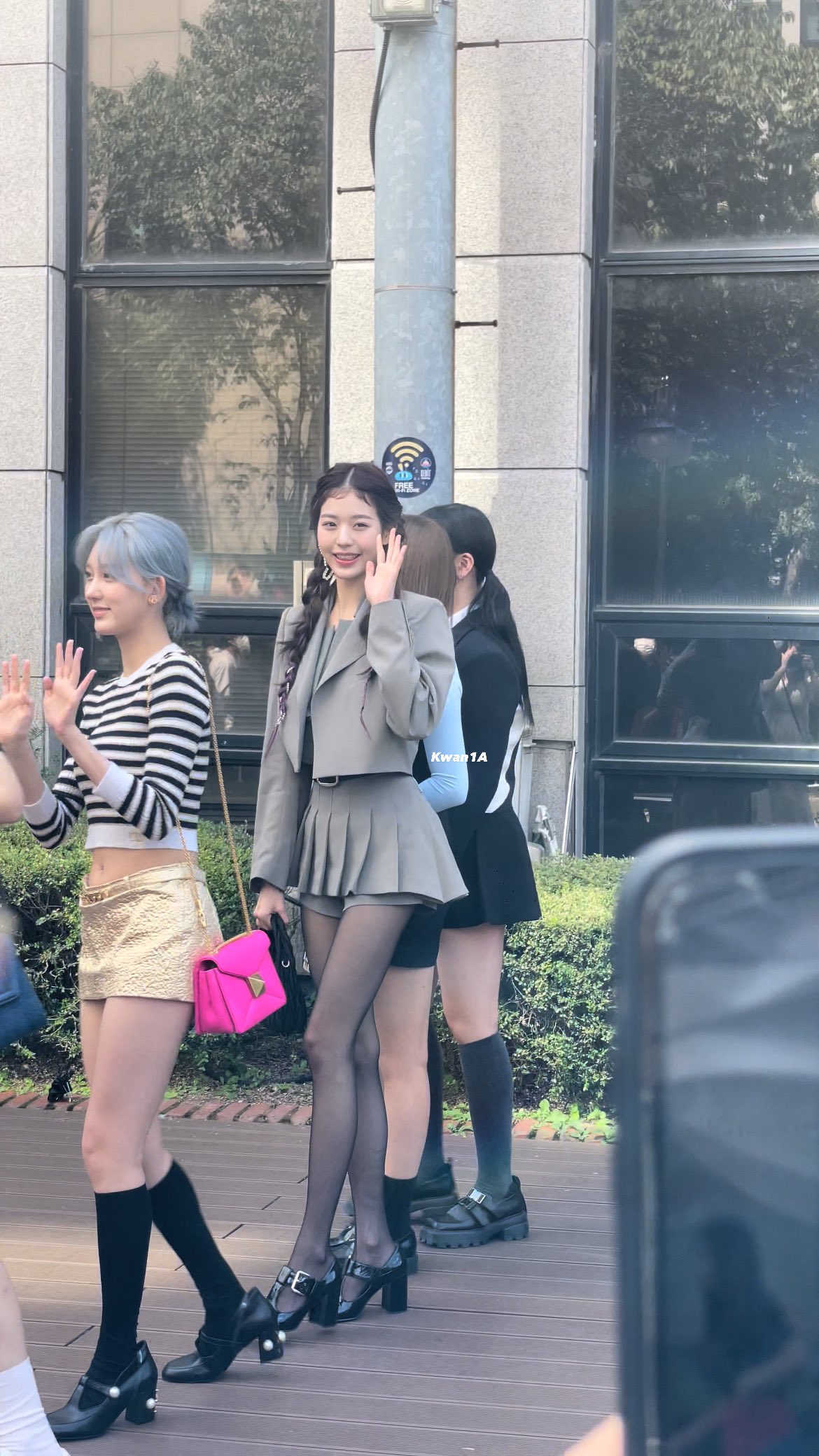 봐도봐도 놀라운 아이브 장원영 다리길이 | 인스티즈