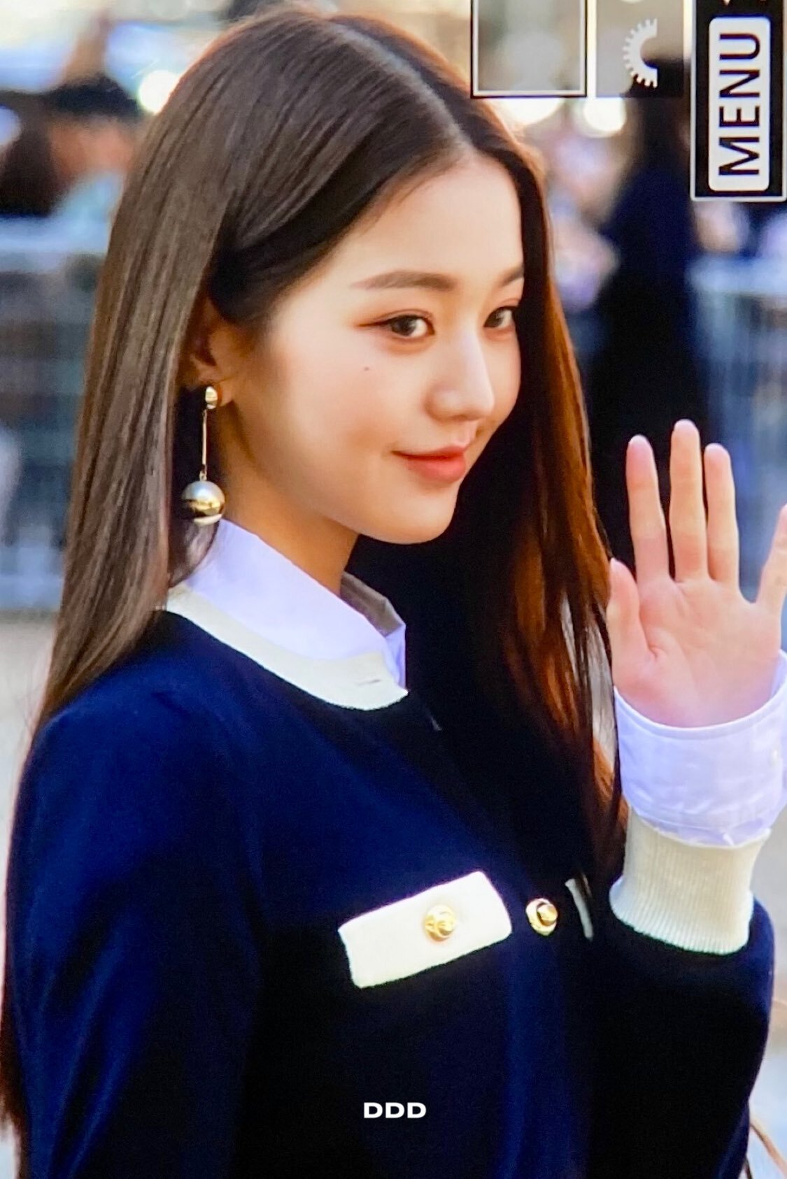 파리패션위크에서 프라다 회장과 이야기하는 아이브 장원영 | 인스티즈