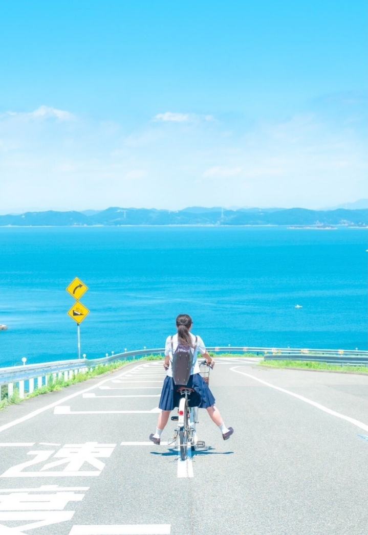 애니메이션 배경풍 사진 찍는 일본 여고생들 | 인스티즈