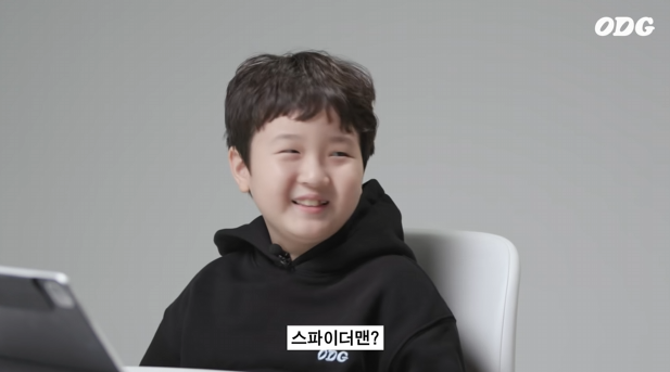 9살 인생 중 가장 행복한 하루 보낸 아이.jpg (feat. 스파이더맨) | 인스티즈