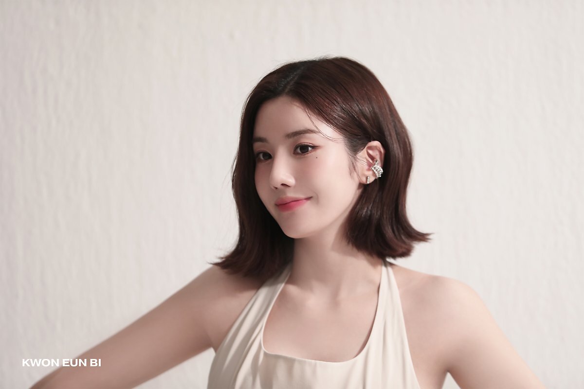(스압)더 예뻐진 최근 권은비.jpgif | 인스티즈