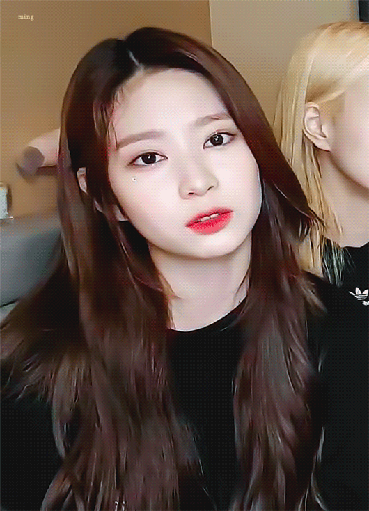 보스 아이즈원 민주.gif (스압,움짤 多) | 인스티즈