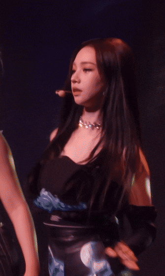 오프숄더 비주얼 에스파 카리나 .jpgif | 인스티즈