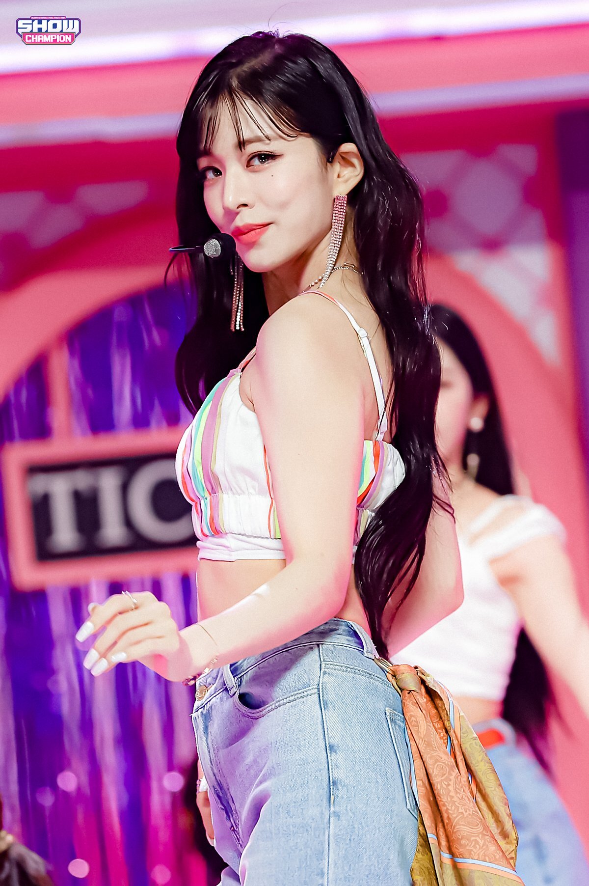 (스압)얼굴도 몸매도 이쁜 프로미스나인 이채영.jpgif | 인스티즈