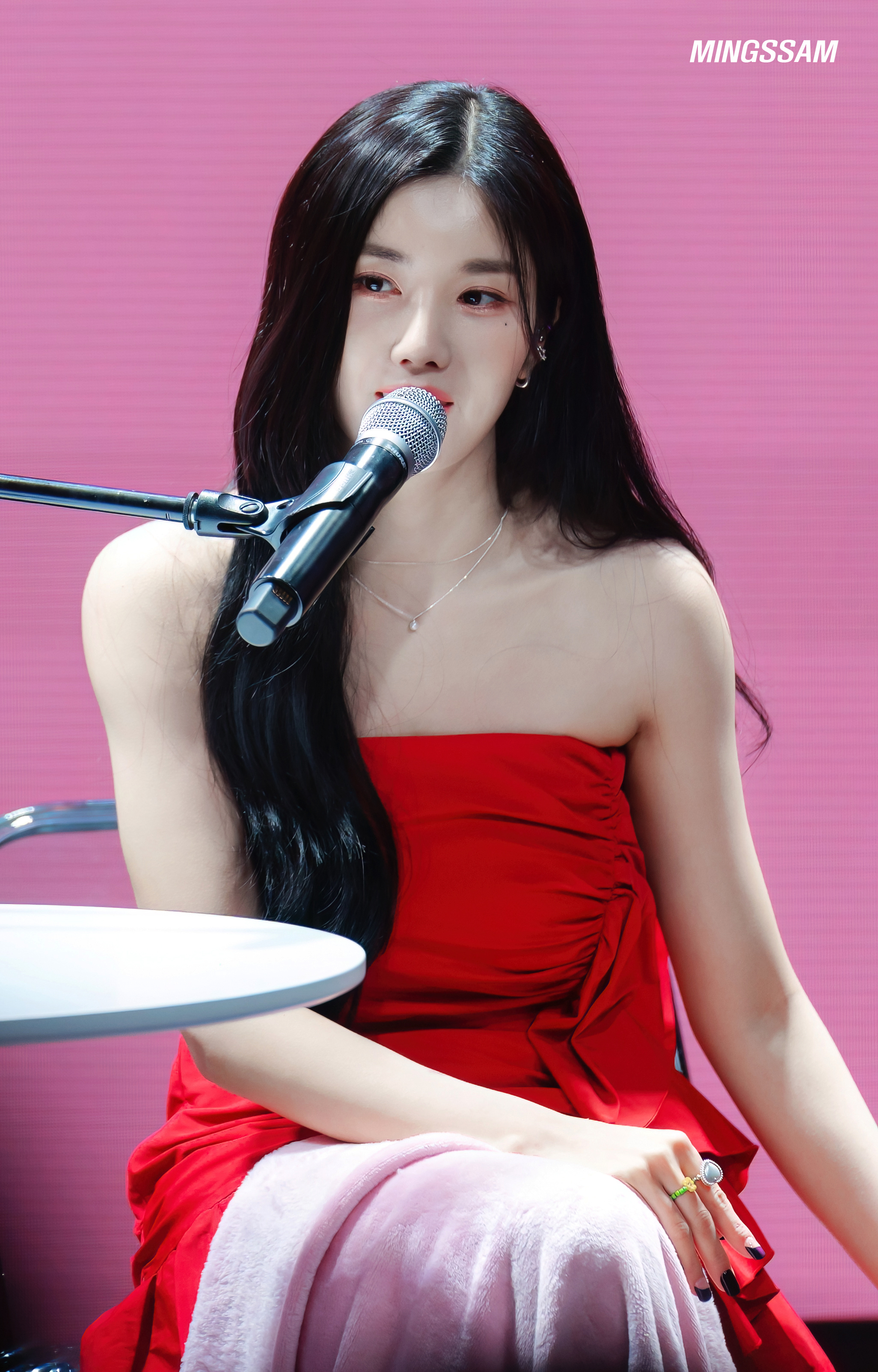 (스압)더 예뻐진 최근 권은비.jpgif | 인스티즈
