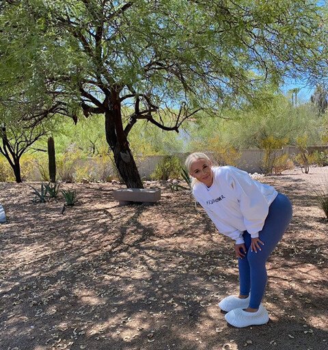 점점 신발의 형태를 잃어가는 이지 시리즈.jpg | 인스티즈