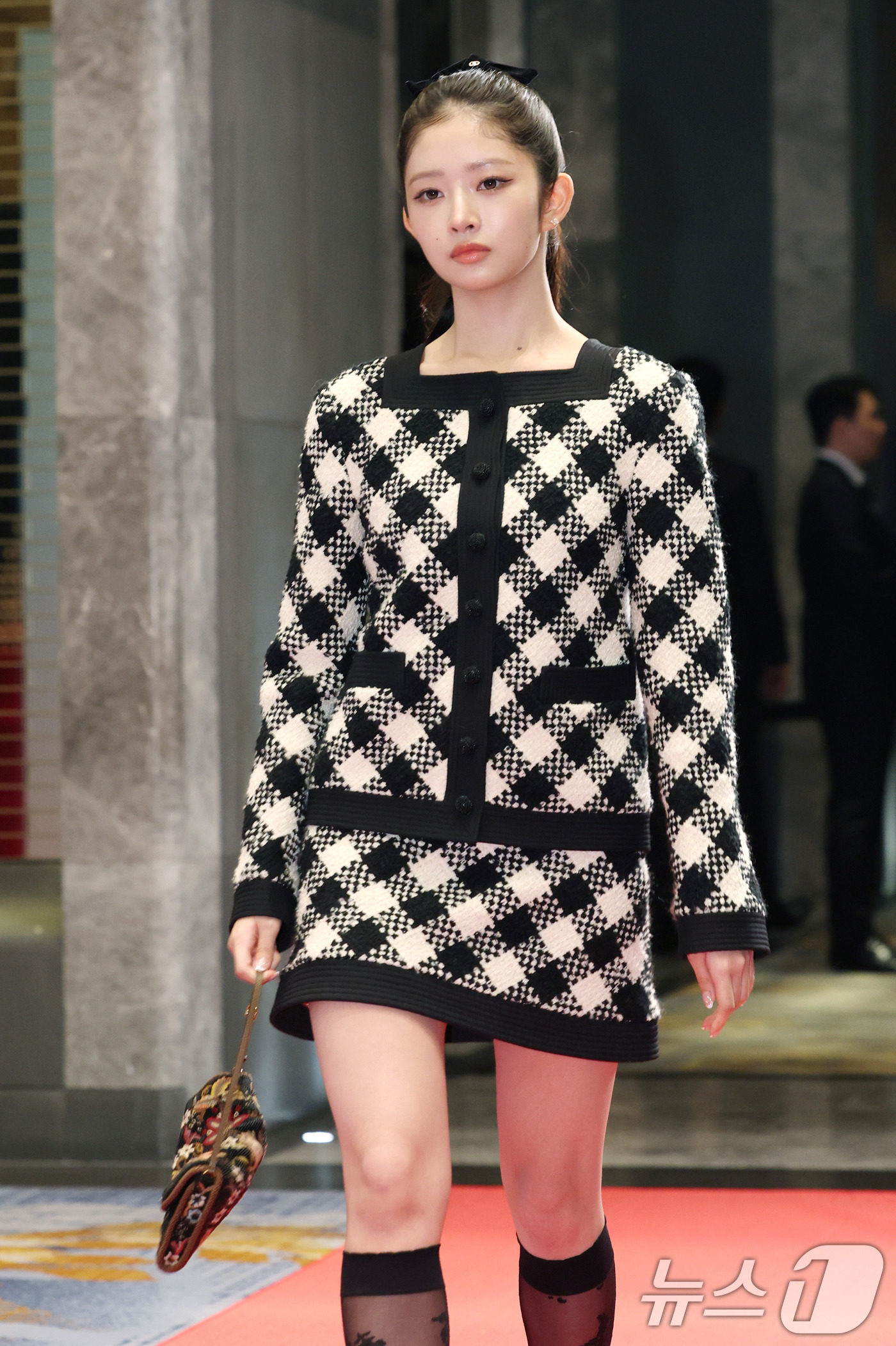 오늘자 W코리아 자선행사 아이브 레이 안유진 장원영 기사사진 | 인스티즈