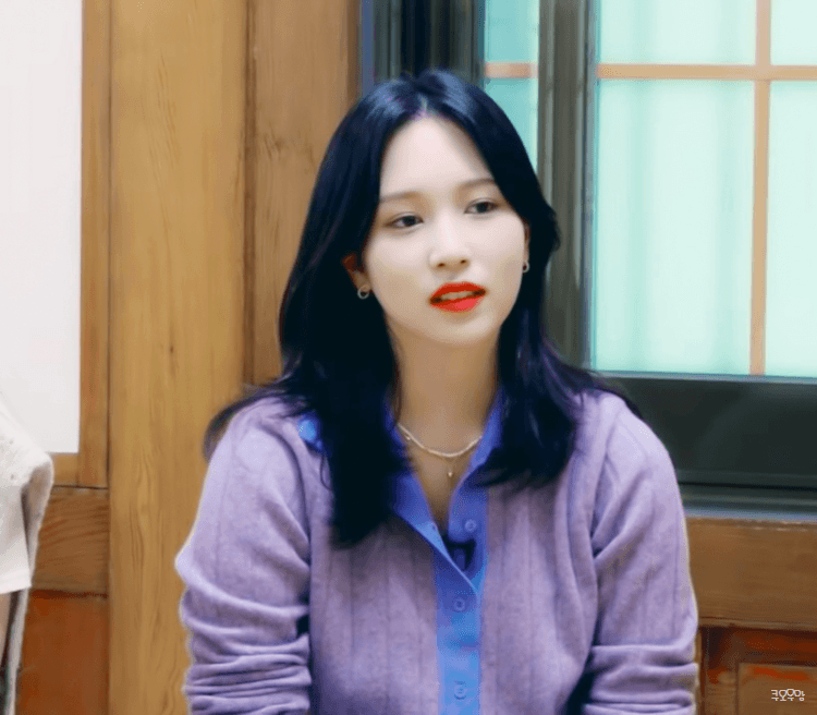 달고나 핥는 지효와 긁는 트와이스 | 인스티즈