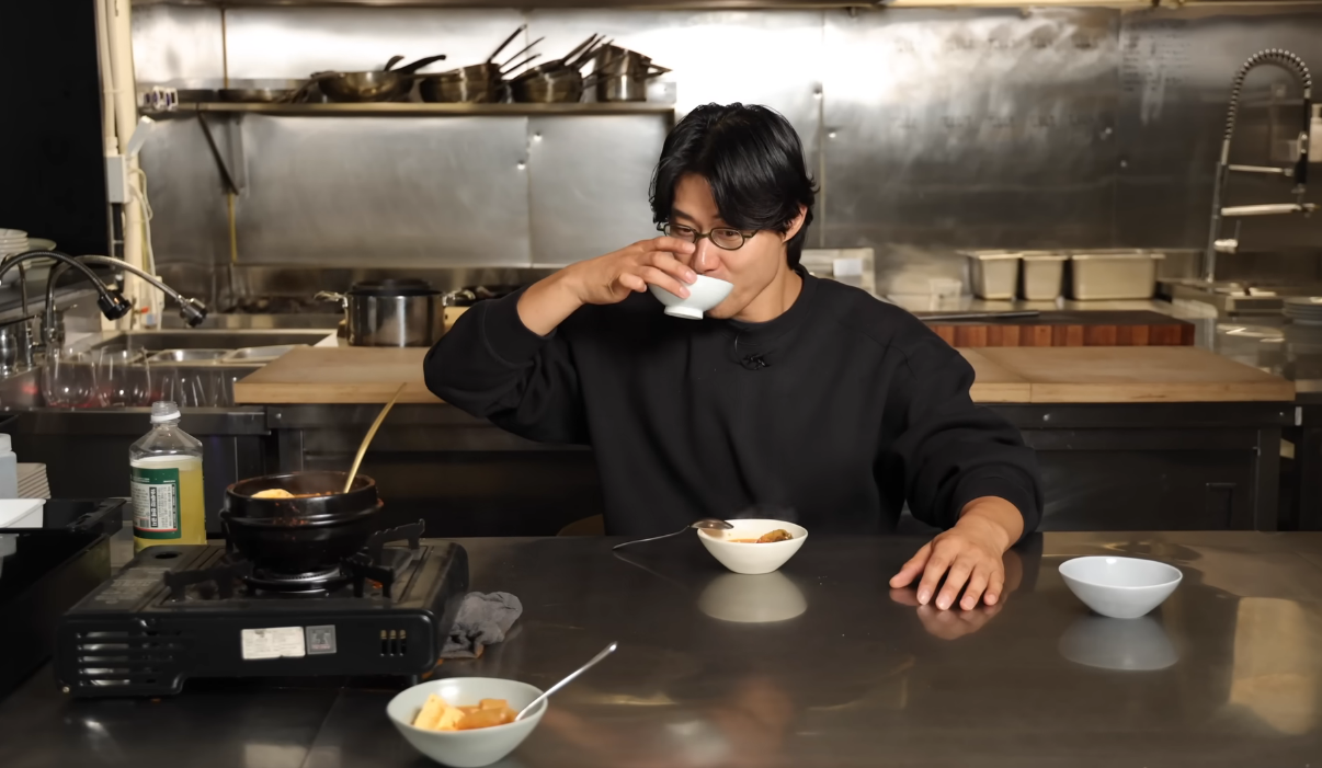 일본에서 유행 중인 까망베르 치즈 김치찌개 리뷰.jpg | 인스티즈