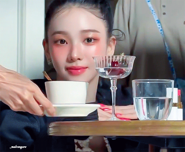 (스압)샤넬 뷰티 카리나 .gif | 인스티즈