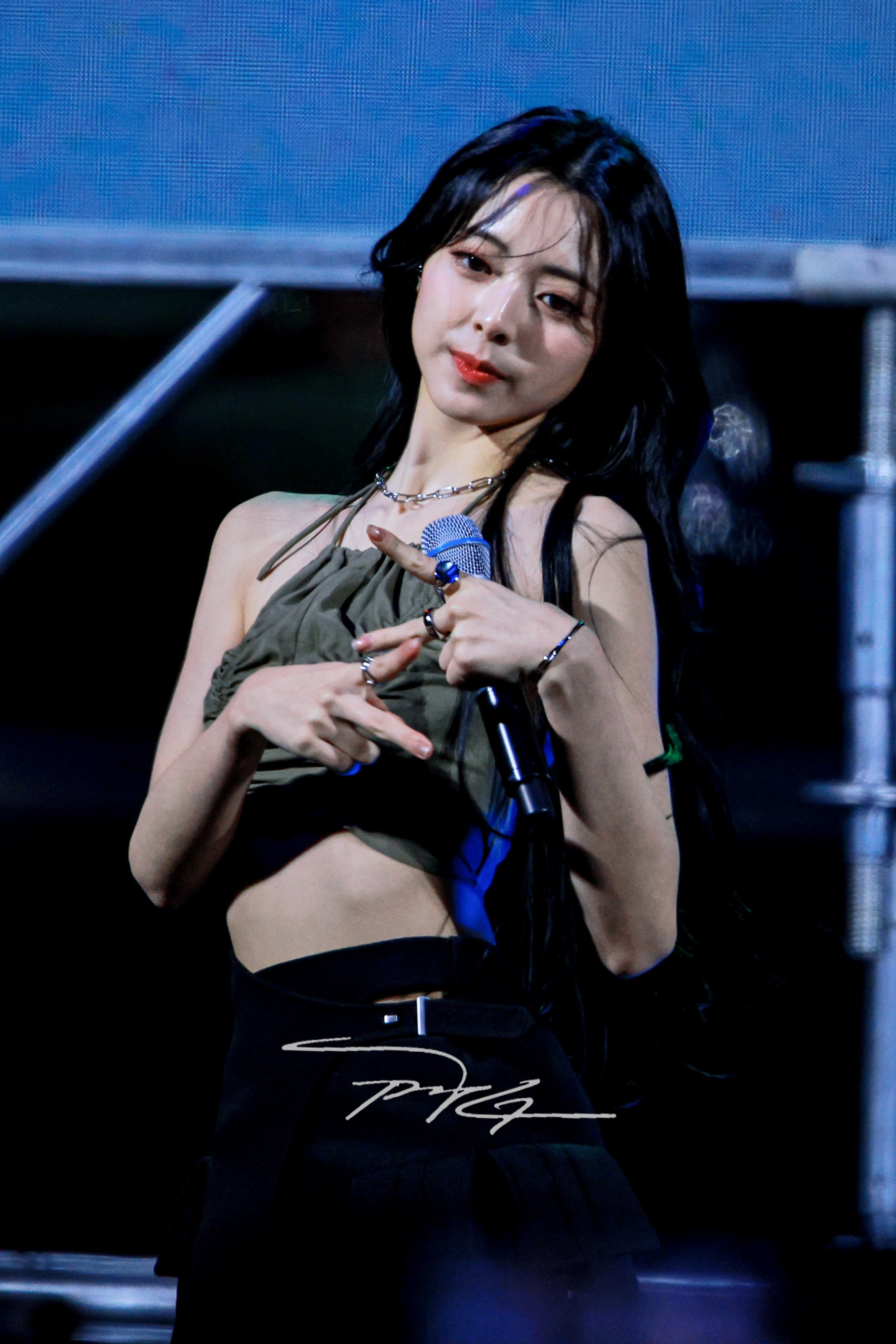 (스압)여자여자한 ITZY 유나.jpgif | 인스티즈