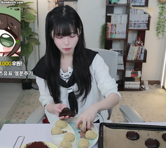 두쫀쿠 직접 만들어서먹는 김츠유.gif | 인스티즈