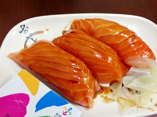 대만의 초대형 연어초밥 | 인스티즈