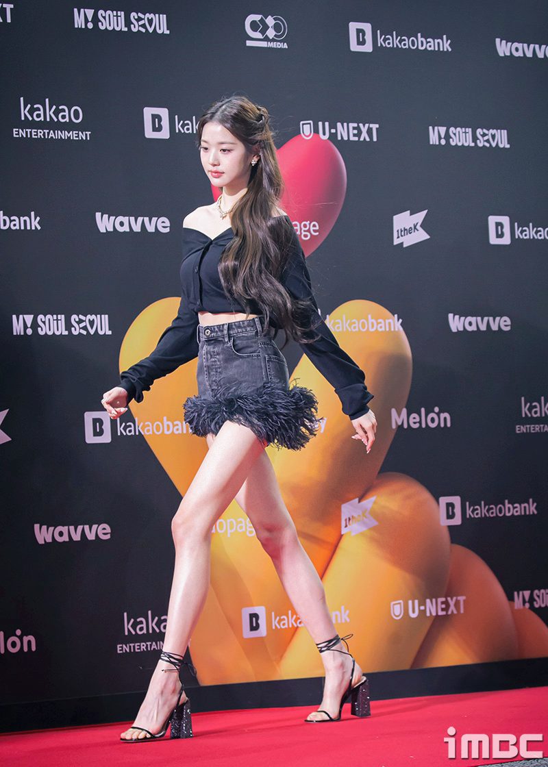 봐도봐도 놀라운 아이브 장원영 다리길이 | 인스티즈