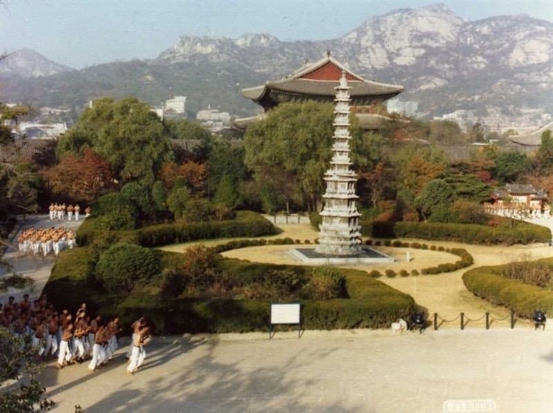 옛날 경복궁 안에 군부대 있던 시절 | 인스티즈