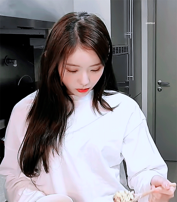 (스압)어제 브이앱 루다네 두부가게 루다.gif | 인스티즈