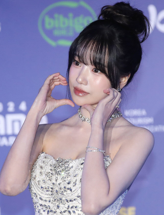 은근 섹시한 배우 조유리.jpgif | 인스티즈