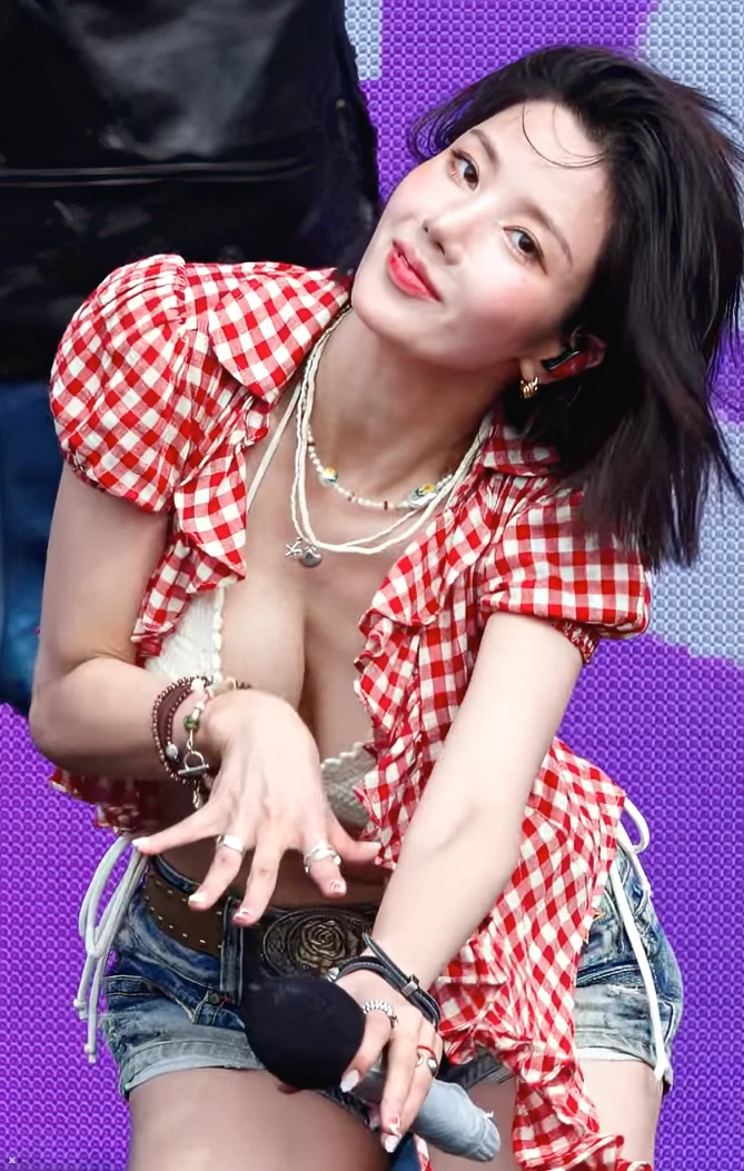 2026년 첫 권은비 | 인스티즈