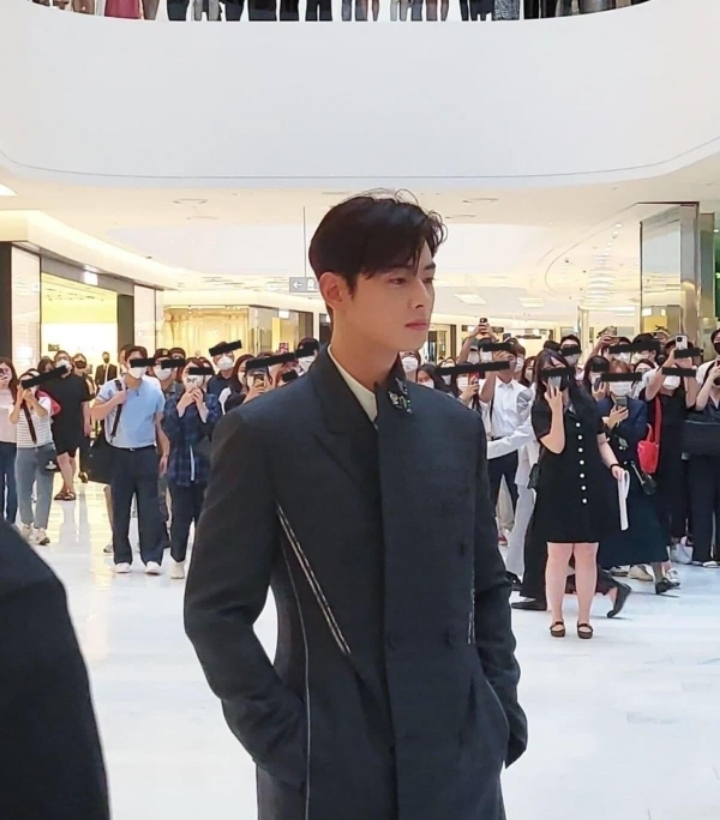 더현대서울 디올 매장 방문한 차은우ㄷㄷㄷㄷㄷ.jpg | 인스티즈