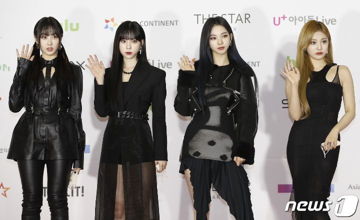 전문가들이 꼽은 2022년 가장 기대되는 가수 톱3는 [신년특집] | 인스티즈