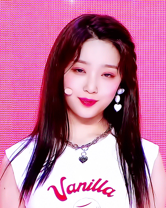 얼른 더 떴으면 하는 신인 여자 아이돌 걸그룹 덕후몰이상 3인방 .gif | 인스티즈