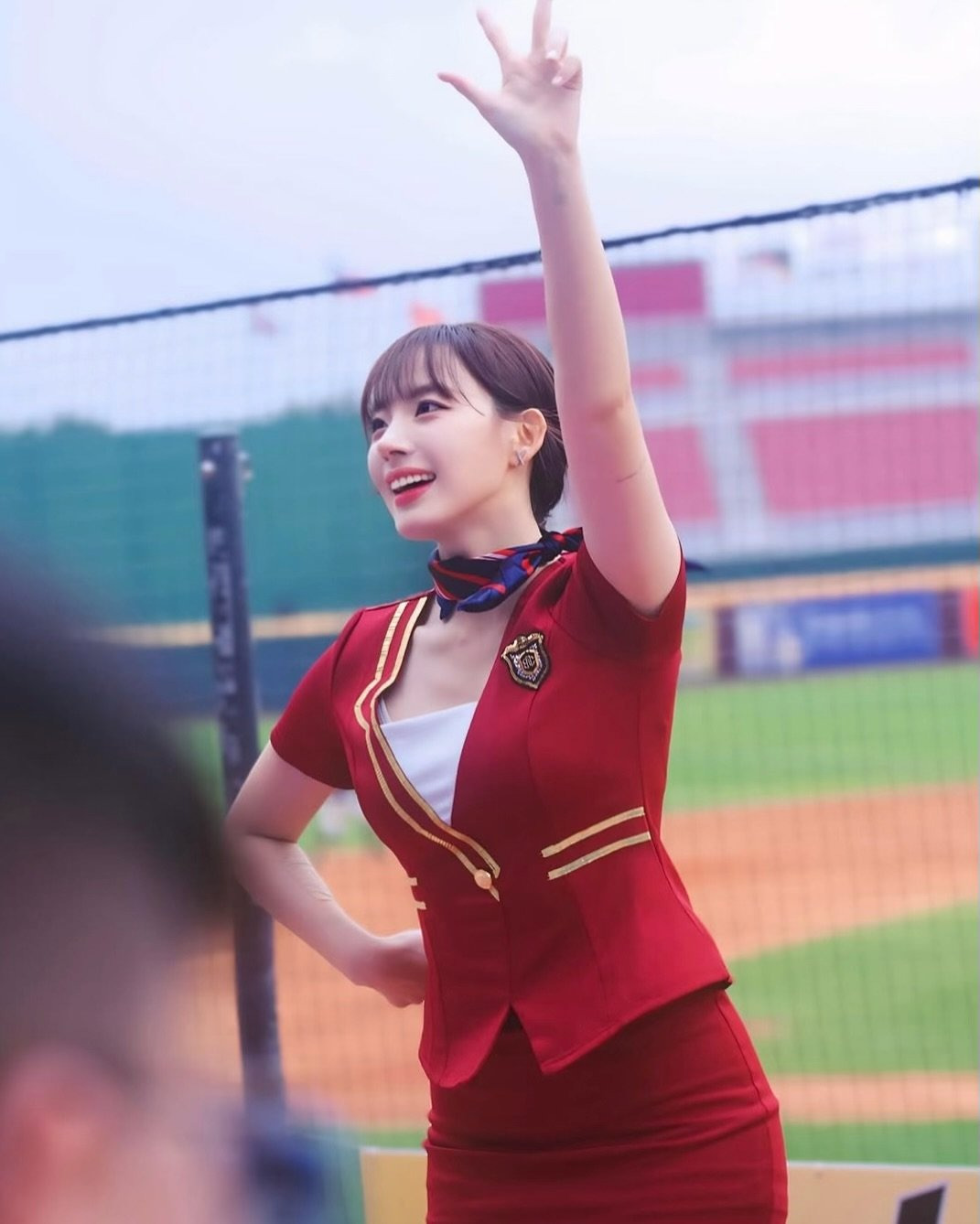 하지원 치어리더 스튜어디스 컨셉 복장.jpg | 인스티즈