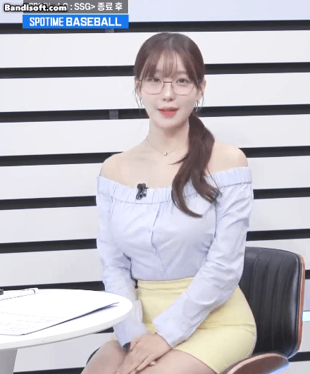 의외로 은근히 이쁜 김윤희 아나운서 | 인스티즈