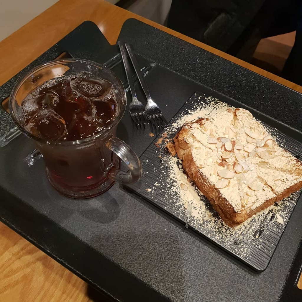 설빙에서 빙수 뺨치게 잘 팔린다는 사이드 메뉴....jpg | 인스티즈