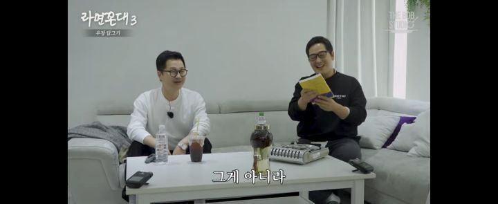 책쓴 저자가 자기책을 보지 못하는 이유 | 인스티즈