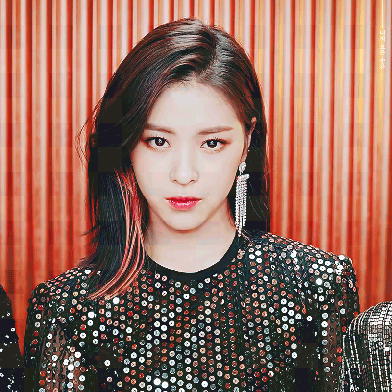 4세대 아이돌 걸그룹들의 비주얼 멤버 쓰리톱 삼각편대 .gif | 인스티즈