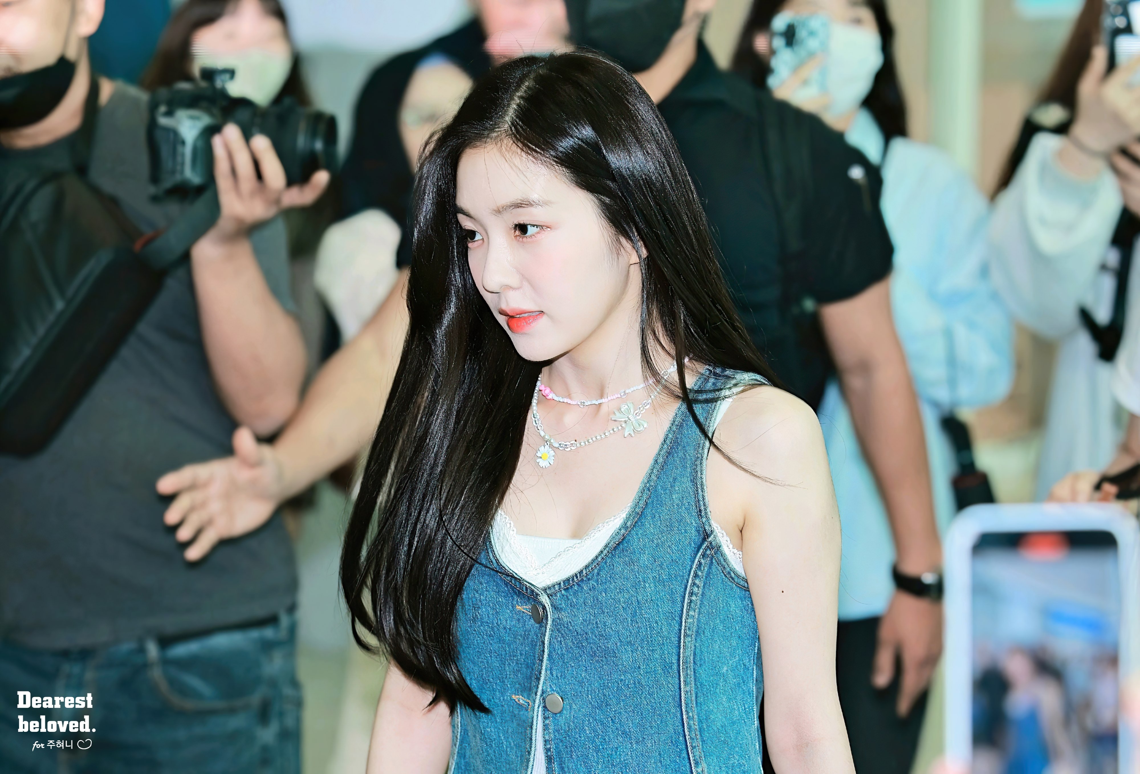 최근 공항 출국하는 아이린.jpgif | 인스티즈